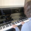 お客様の声：美しい音楽を引き出せるように、このピアノと対話をしていきたいと思います。東京都中央区　ベヒシュタインB112モダン購入